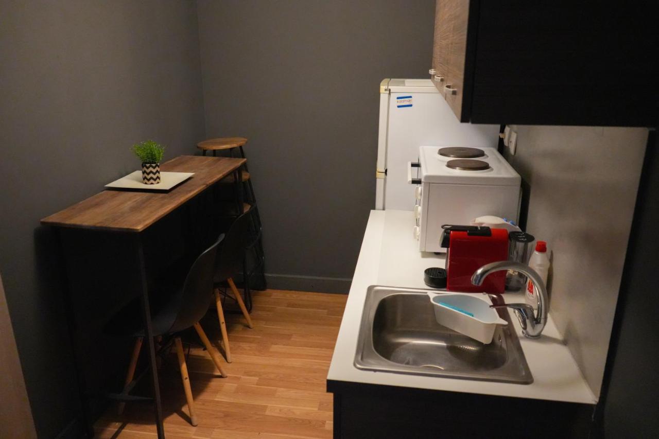 Acropolis Central Apartments Атина Екстериор снимка